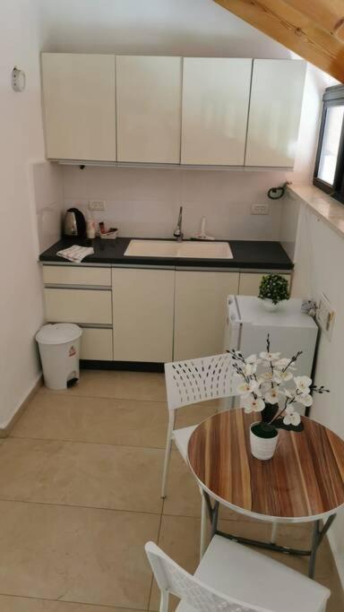 A Wonderful Studio6 Apt In The Center Of Gerusalemme Esterno foto